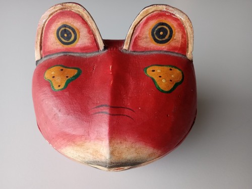 Vtg Frog Sculpture wood Frog 5x3x4 nches multicolor - Picture 11 of 12