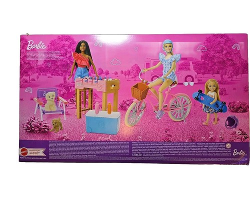 Barbie patio trasero divertido juego con muñecas Barbie y accesorios HRG78 nuevo - Imagen 2 de 5
