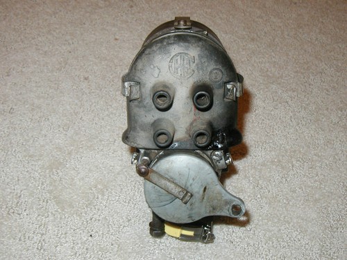 McCormick Deering Tractor Magneto - Foto 3 di 4
