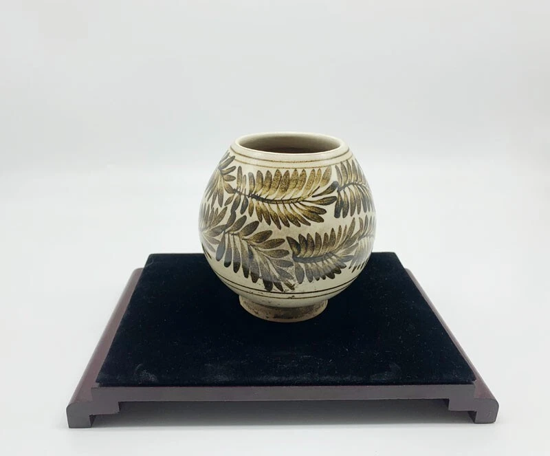 Antigua porcelana china 13thc CiZhou Ware blanco y negro lavado con cepillo Foto 3 de 4