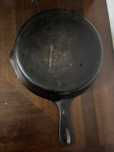 Vintage Wagner # 8 Sidney 0 Cast Iron Pan Skillet 10"