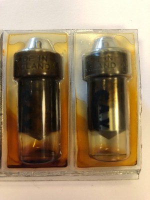 BDL30S54 CAV 5611070   SET 2x INJECTOR NOZZLE   SATZ 2 STK. DUESE LISTER-PETTER