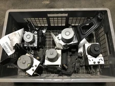 2011 Nissan Rogue Anti Lock Brake Unit ABS Pump Assembly 62k OEM LKQ