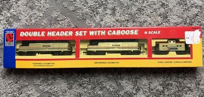 LIFE-LIKE N-SCALE 7601 Amtrak F40 Diesel Locomotive Double Header With Caboose