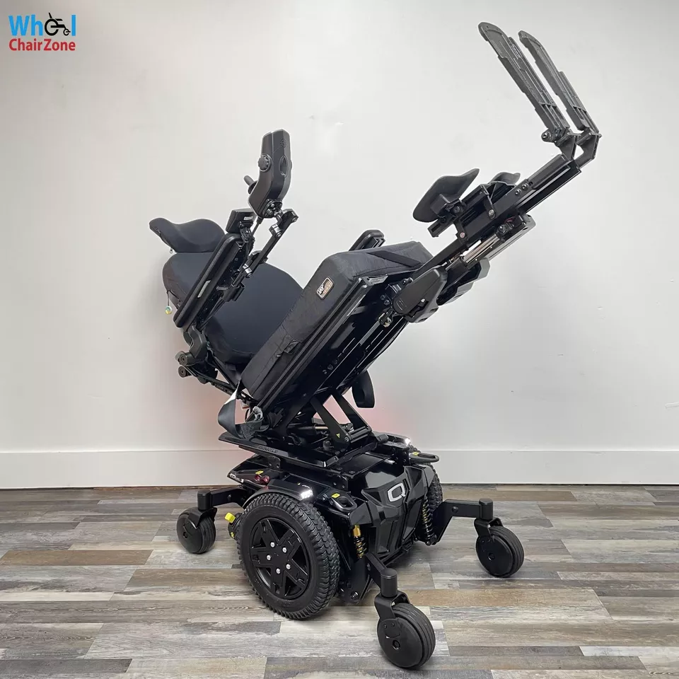 QUANTUM Q6 EDGE 3 WITH POWER TILT,RECLINE AND ELEVATING LEGRESTS. LIGHTS - Image 2 of 4