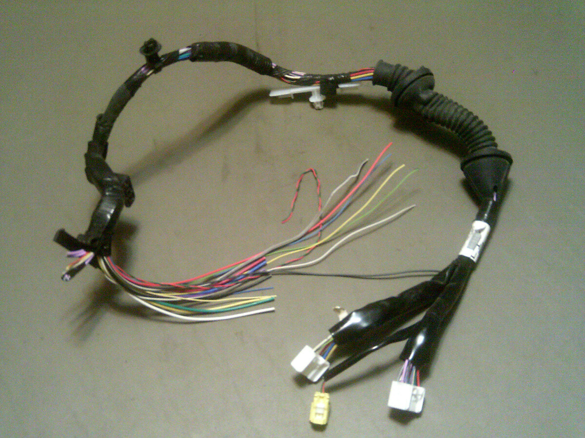 14 Corolla LH - Drivers Side Front Door Rubber Boot Through Door