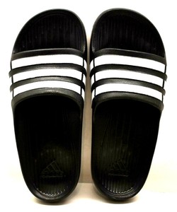 adidas sliders size 4