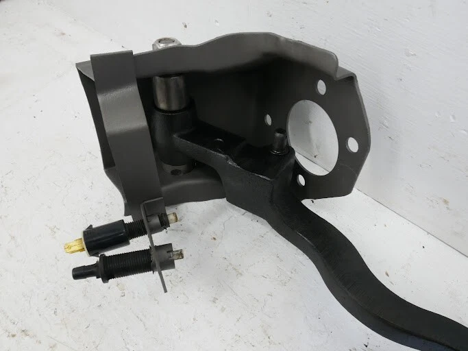 Conjunto de pedal de freno 86-91 tamaño completo Jeep FSJ J10 J20 Grand Wagoneer FSJ Foto 4 de 4