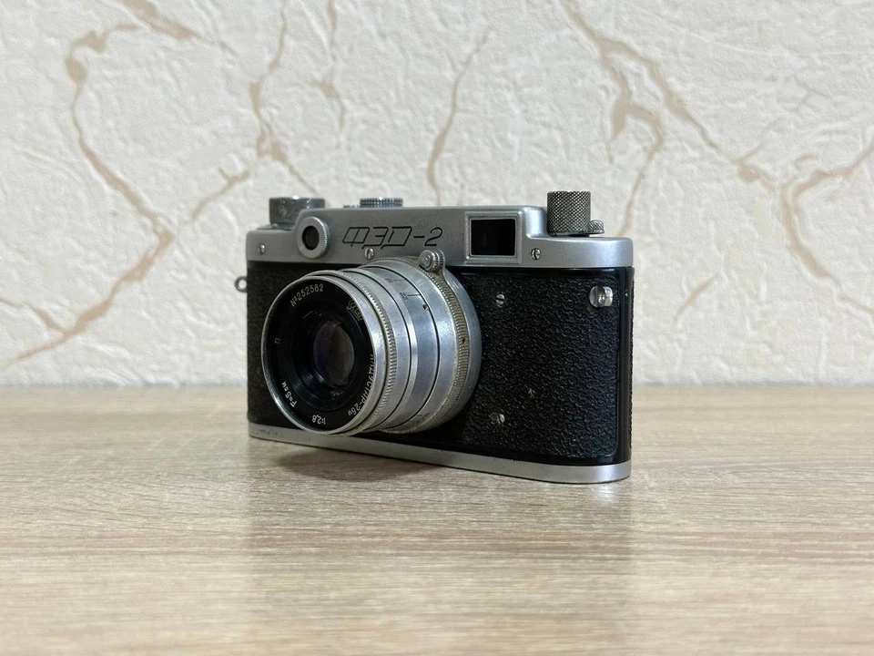 Lente telémetro de cámara fotográfica vintage FED 2 35 mm Industar-26 m urss soviética Foto 2 de 4