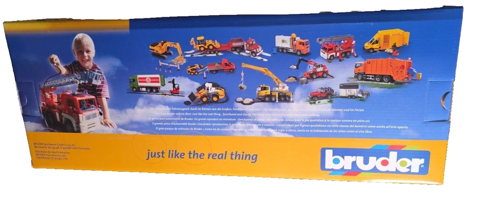 Vehículo de bomberos Bruder Jeep Wrangler Rubicon Wagon con Acss. & Light 1:16 nuevo en caja Foto 2 de 4