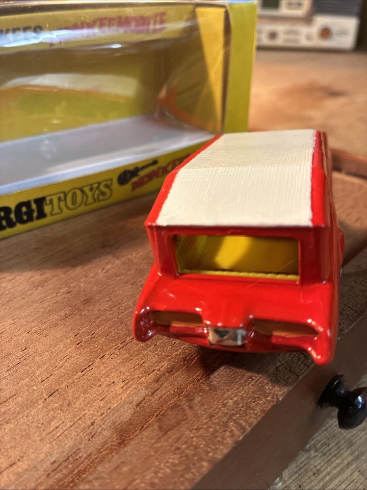 Corgi обезьяны мобильный репо окно коробка отремонтированный автомобиль  - Изображение 4 из 4