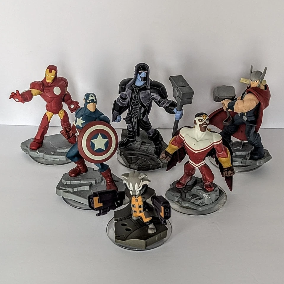 LOTE DE 20 DISNEY INFINITY + BASE 🔥💎 Star Wars Marvel Pixar 2.0 3.0 Figura Disco Foto 2 de 4