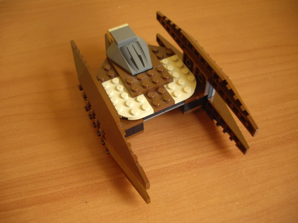 LEGO Star Wars 7111 Droid Fighter, foto 1 de 5