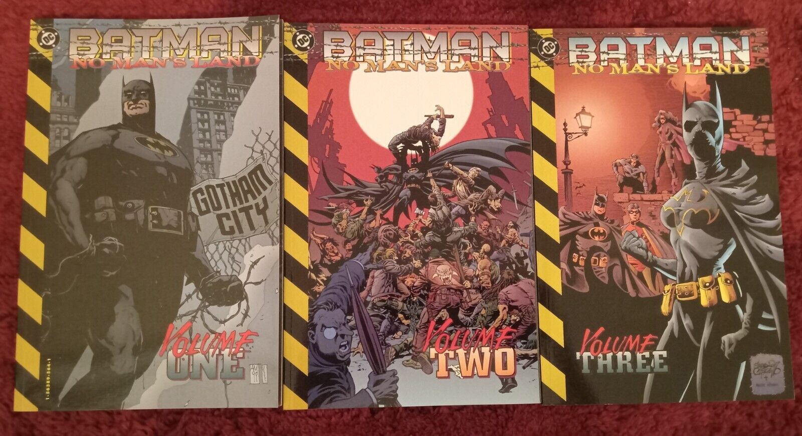 Batman: No Man's Land Volumes 1 2 3 TPBs Graphic Novels Lot DC Comics 1999, 2000