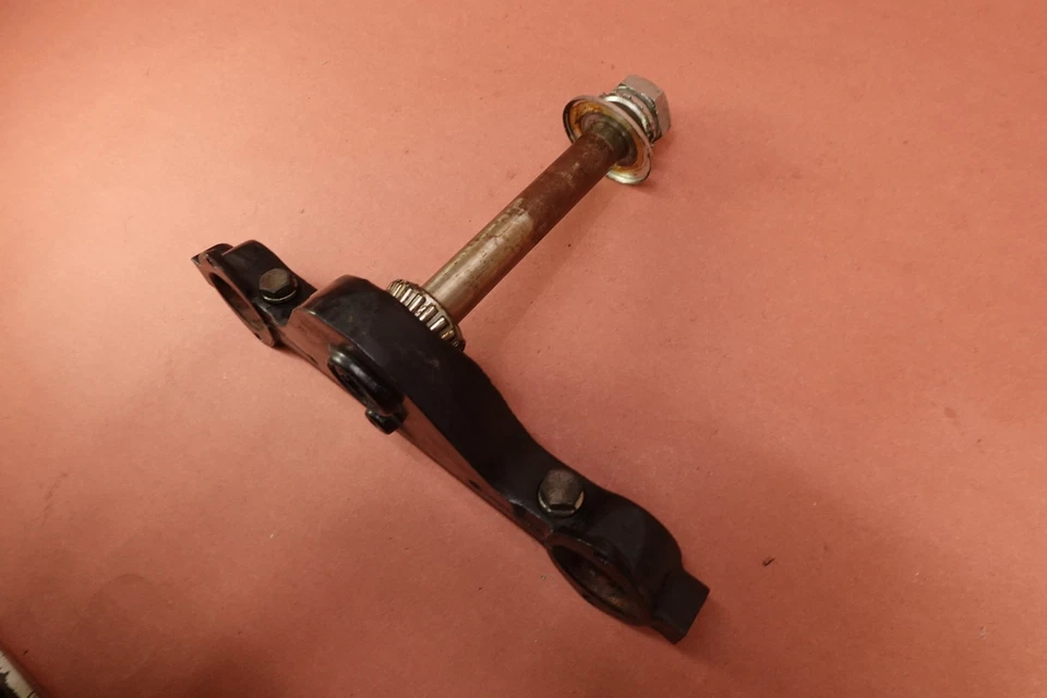 Harley-Davidson Road King 1999-2006 FLHRCI triple árbol abrazadera inferior vástago Foto 2 de 4