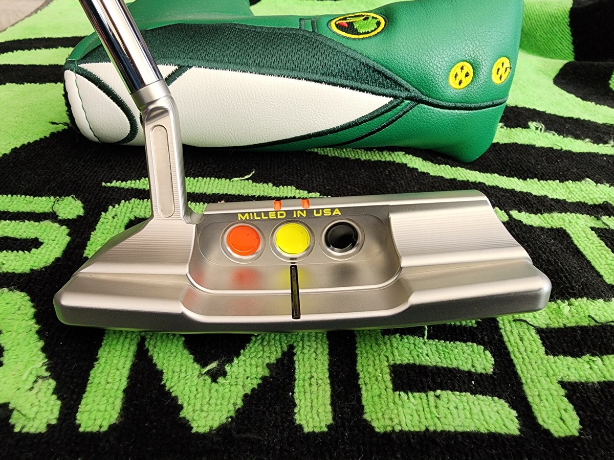 Scotty Cameron Select Newport 2.5 カバー付 Scotty Cameron MOTO Special Select Newport 2.5 34in Putter
