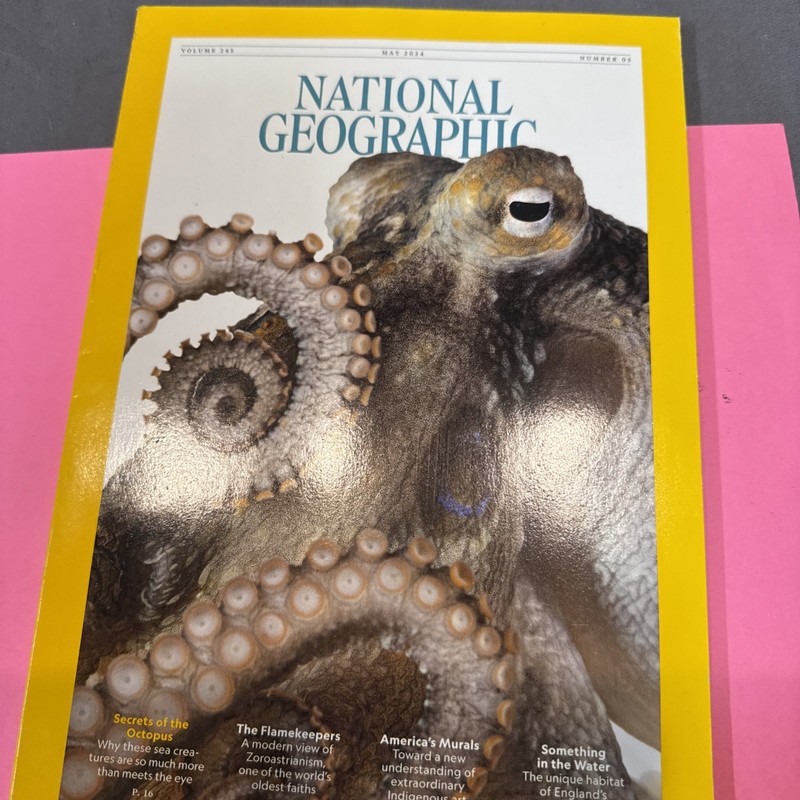 National Geographic Magazine 05.24 — Volume 245 Number 5 Secrets Of The Octopus