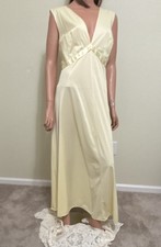 Vanity Fair Vintage yellow with Satin Trim Women's Lingerie, Size 42 Large