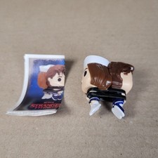 Minifigura bolígrafo Kinder Joy Stranger Things Funko Pop Steven Robin VC286