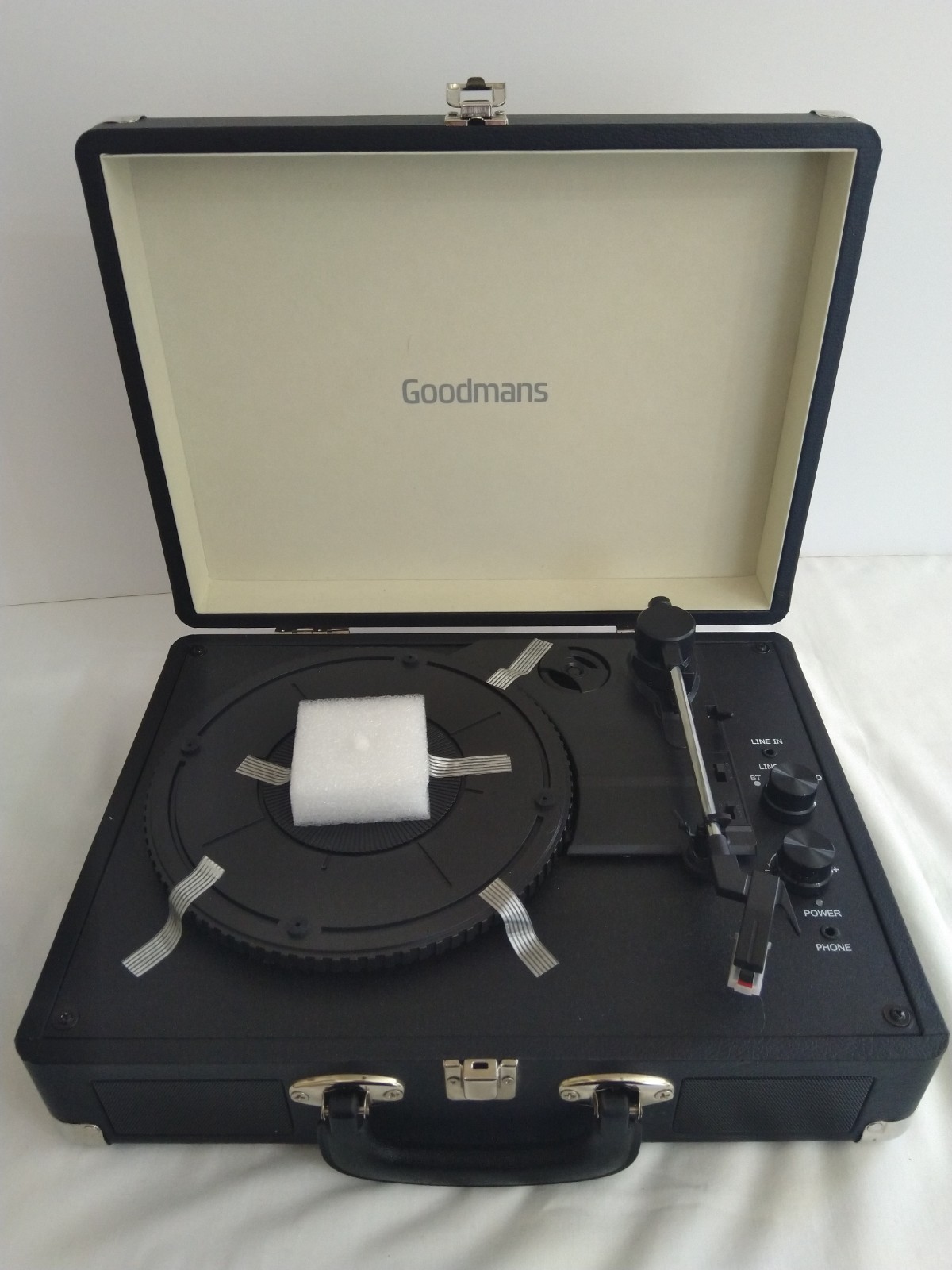 Goodmans Revive Retro Bluetooth Turntable Built In Stereo Speakers Vinyl Player