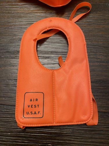 1970s GI JOE ADVENTURE TEAM RESCUE RAFT - 2 PADDLES- LIFE VEST- TOP OF ...