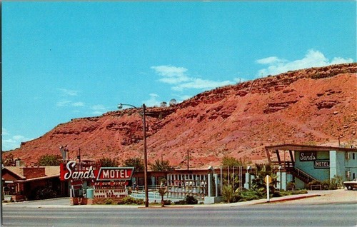 1950'S. SANDS MOTEL. ST GEORGE, UTAH. POSTCARD. ZT21