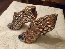 Women heels size 10
