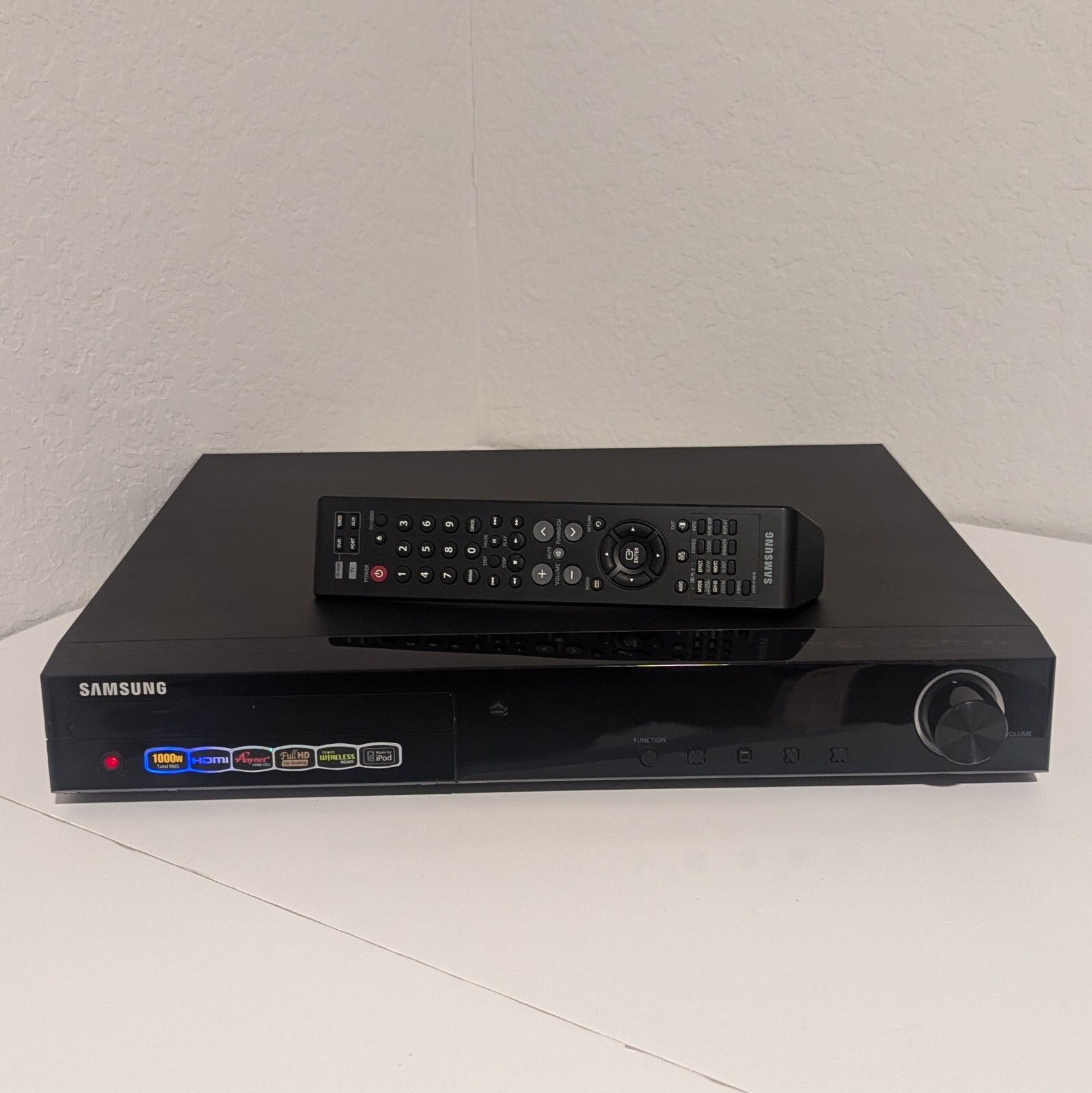 Samsung DVD/CD 1000W HDMI Dolby Digital Home Theater HTZ310 