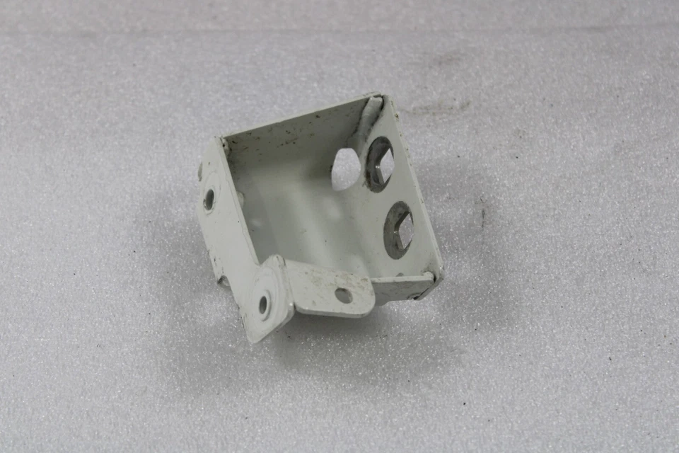 Ferrari California T, diestro, soporte de montaje de faros interiores, usado, P/N 85270900 Foto 4 de 4