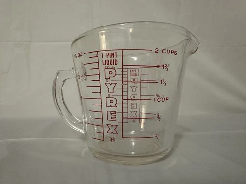 Vintage Pyrex 516 Glass Measuring Cup Red Lettering Closed D Handle 2 Cup 1 Pint