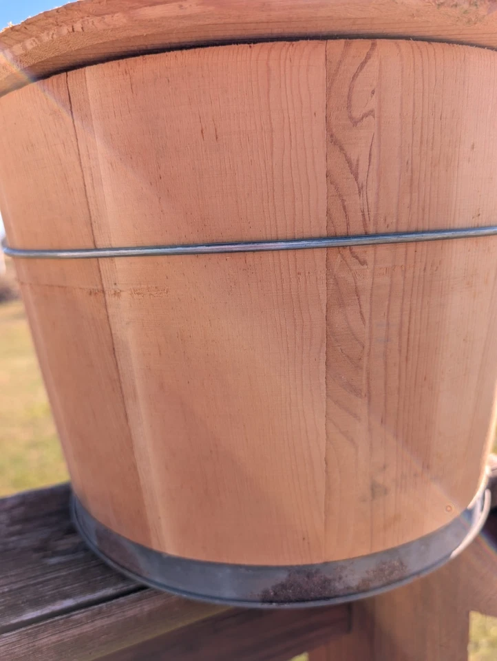 WI Barn Vintage? Antique? New? Wood Slotted Pail With Cover Lid No Handle - Image 4 of 4