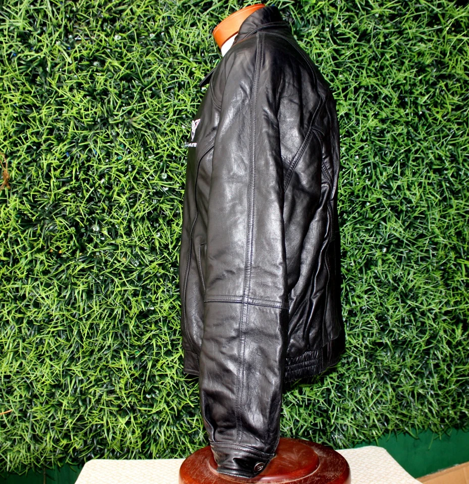 Chaqueta de bombardero Corvette de cuero genuino negra para hombre con forro aislante talla 42 Foto 3 de 4