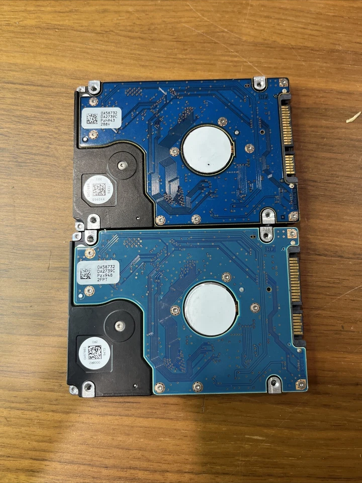 Hitachi 0A70421 HTS545016B9A300 160GB Аnd 320 GB OA70343 5.4k SATA 3Gbps - Image 2 of 4