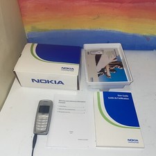 . Nice Vintage Nokia 2125i Silver Cell Phone carrier:Bell 