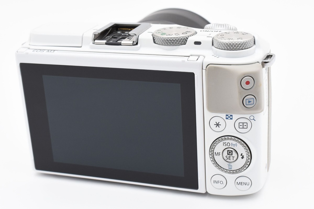 Canon EOS M3 w/EF-M 18-55mm f/3.5-5.6 IS STM [Excellent+++++