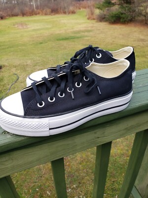Converse All Star Low Top Black & White Canvas Sneakers Men's 5.5 / Women's 7.5 