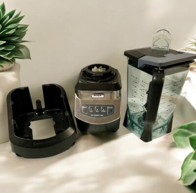 Ninja Pro System 1100 Blender Food Processor 72 Oz Pitcher w Dough Station  WORKS