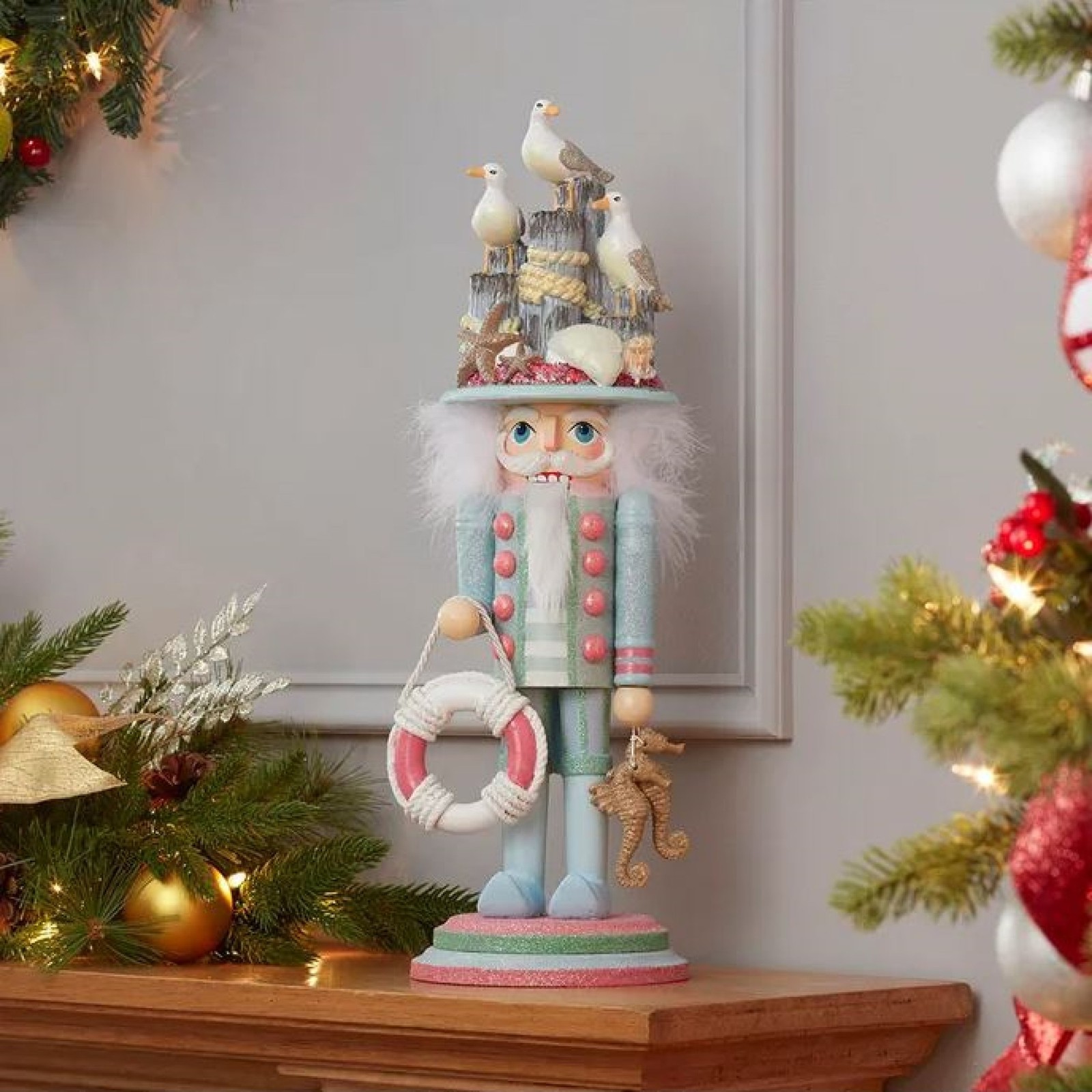 Kurt Adler Hollywood Nutcracker, Seagull Costal, 18in