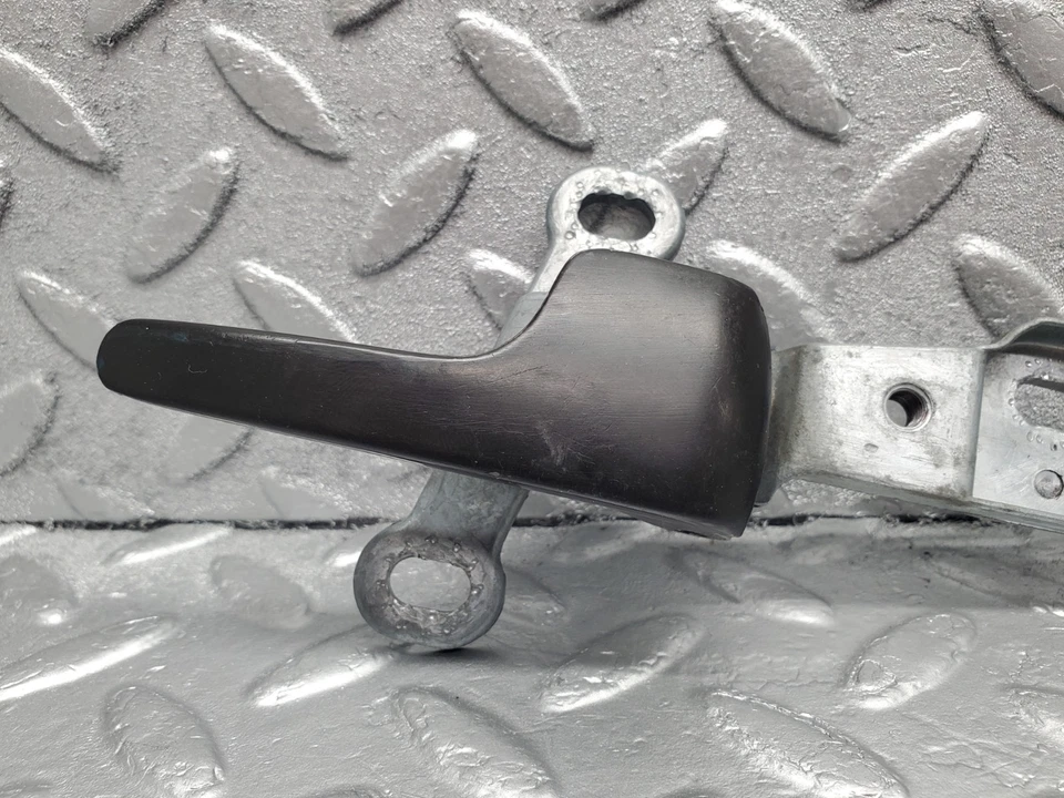 ⚙51397⚙ Manija de puerta interior lado derecho mercedes-benz c107 r107 Foto 2 de 4