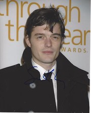 ACTOR SAM RILEY SIGNED FREE FIRE MOVIE 8X10 PHOTO 1 W/COA MALEFICENT ON THE ROAD