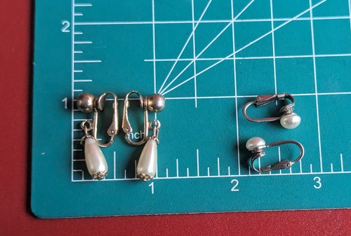 Menge 2 Vintage goldfarbene Ohrhänger Kunstperlen Richelieu Sarah Coventry - Bild 9 von 10