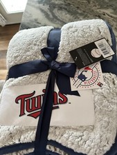 NWT Minnesota Twins Blanket