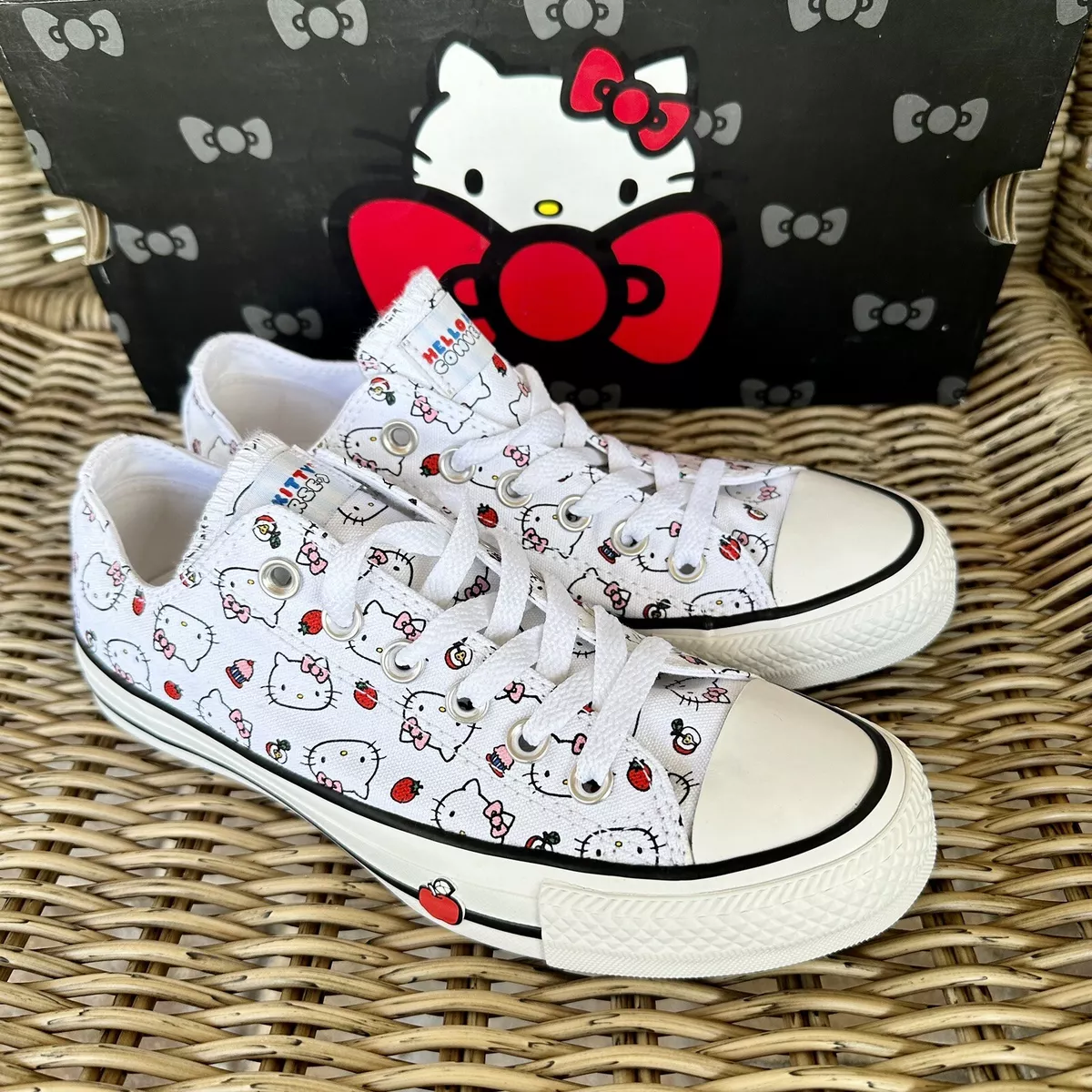 Converse Chuck Taylor All Low x Hello Kitty Shoes 163916F | eBay