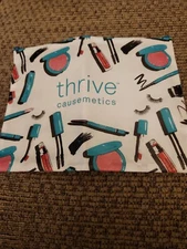 NWOT Thrive Causemetics Makeup Bag
