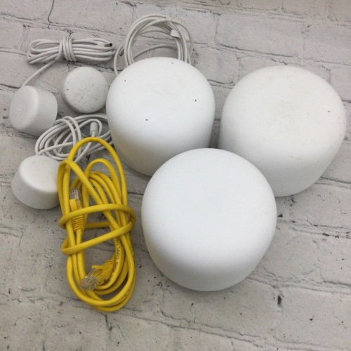 Google Nest Wifi Mesh Routers 2 H2D & 1 H2E Extenders and 3 Power ...