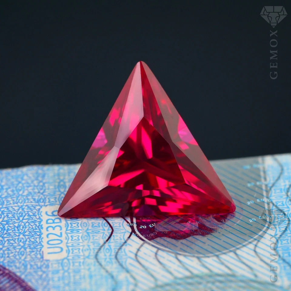 Ruby Acute Triangle Cut Loose Gemstone Real Corundum LabGrown pyramidal Stone EU - Image 2 of 4