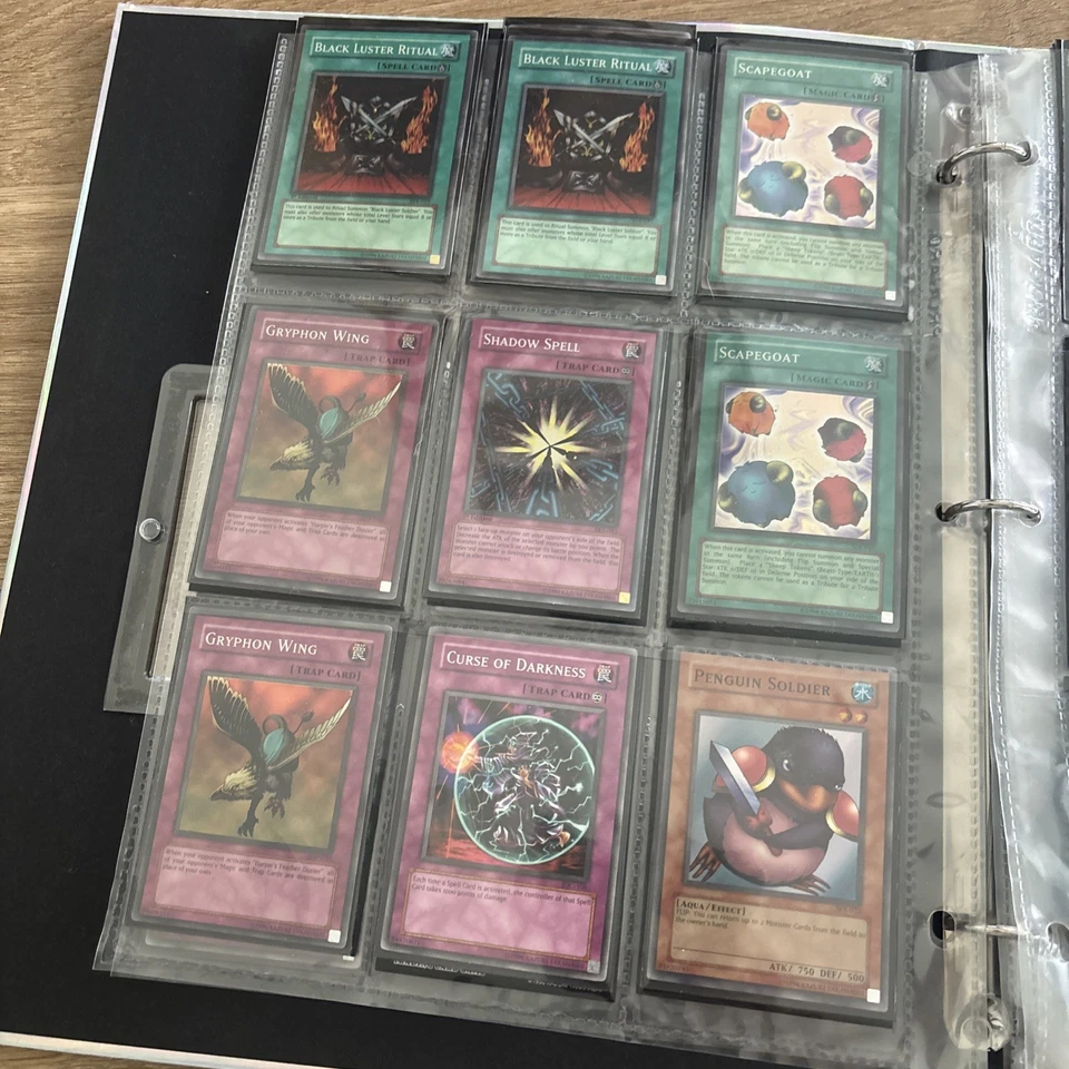 YuGiOh! Legendary Collection 1 Binder | Used | Includes God Cards/350 more cards - Image 4 of 4