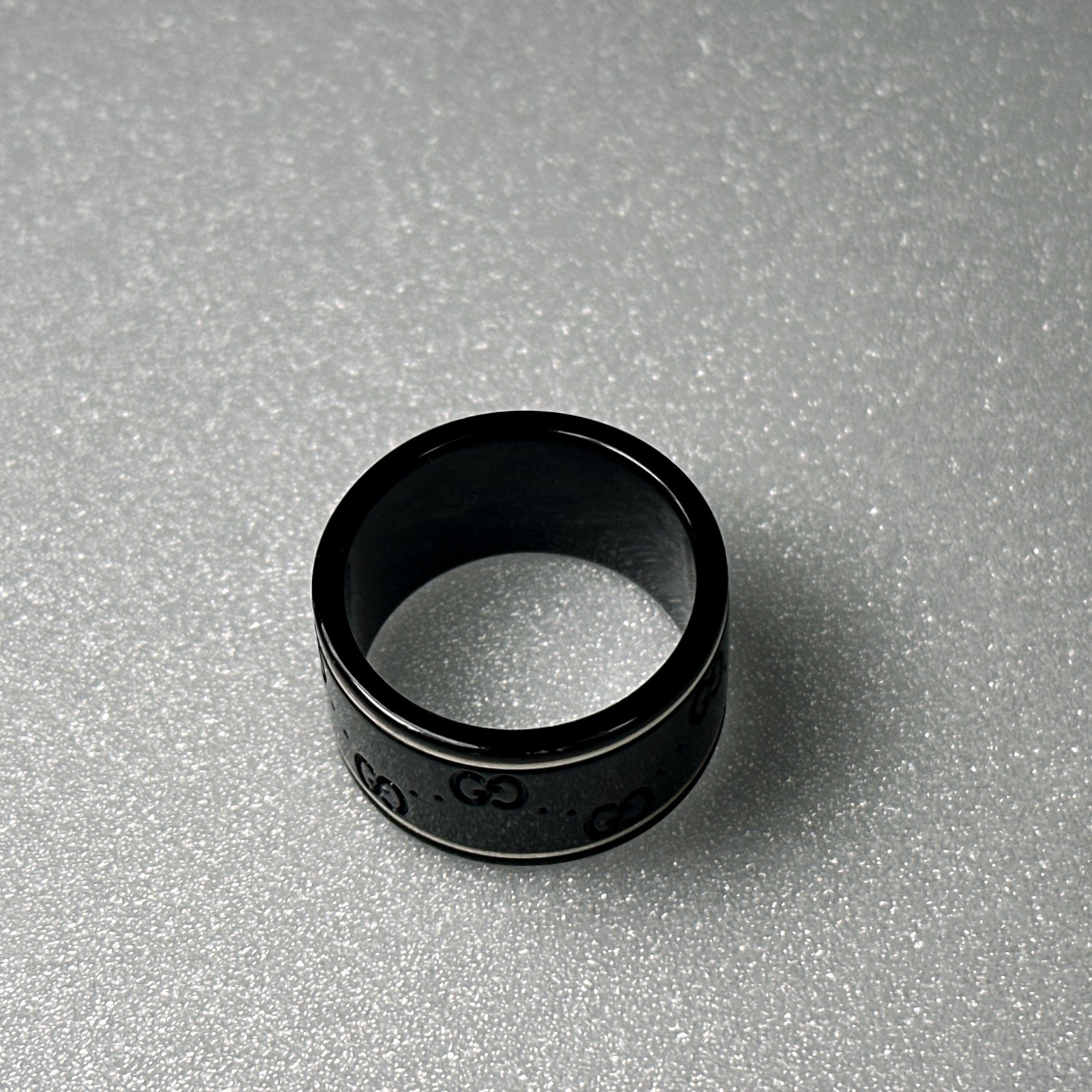 GUCCI Icon Ring, Embossed Interlocking G, Ceramic… - image 4
