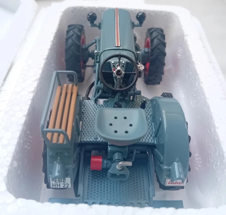 1/32 Schuco Eicher ED 26  450903700 resina modellino trattore tractor model - Immagine 3 di 4