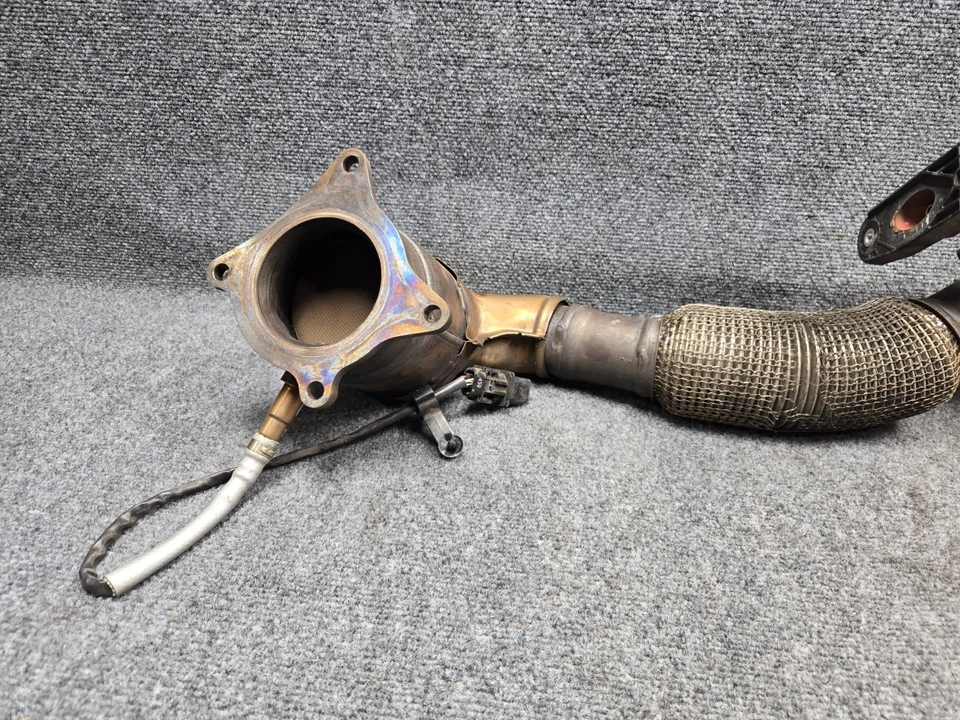 AUDI Q3 QUATTRO 2015-2018 2,0 L ESCAPE SILENCIADOR TUBO DELANTERO OEM Foto 2 de 4